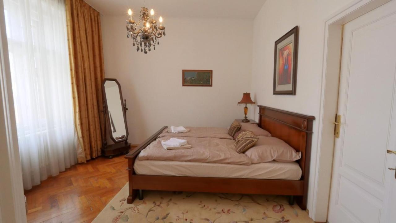 Velky 3I Apartman V Centre Mesta Братислава Экстерьер фото