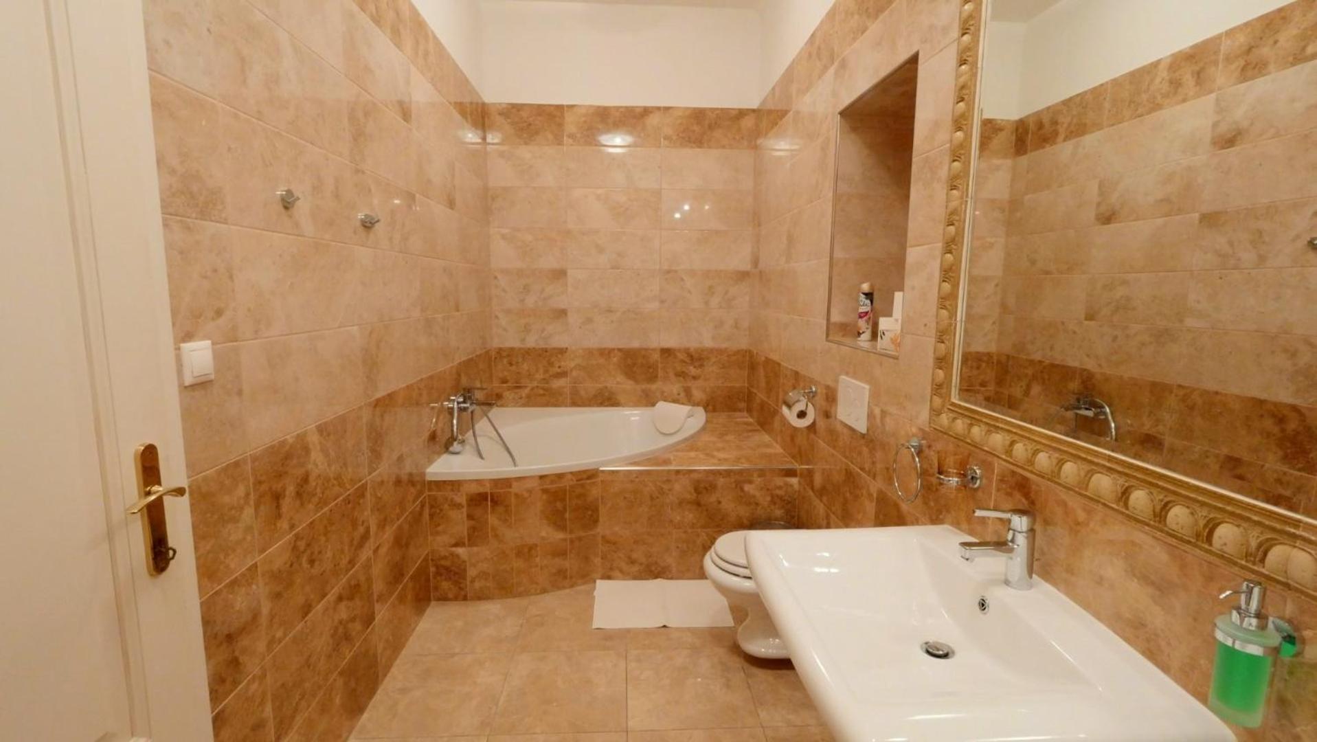 Velky 3I Apartman V Centre Mesta Братислава Экстерьер фото